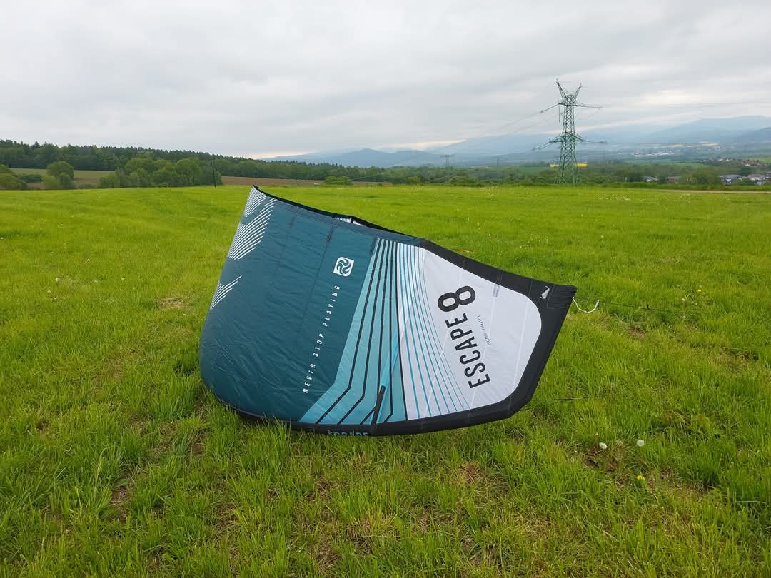 BAZAR - Kite Peter Lynn PLKB Escape V9-II (r.v.2023) (TRIPLE RIPSTOP) (8m) freestyle/freeride