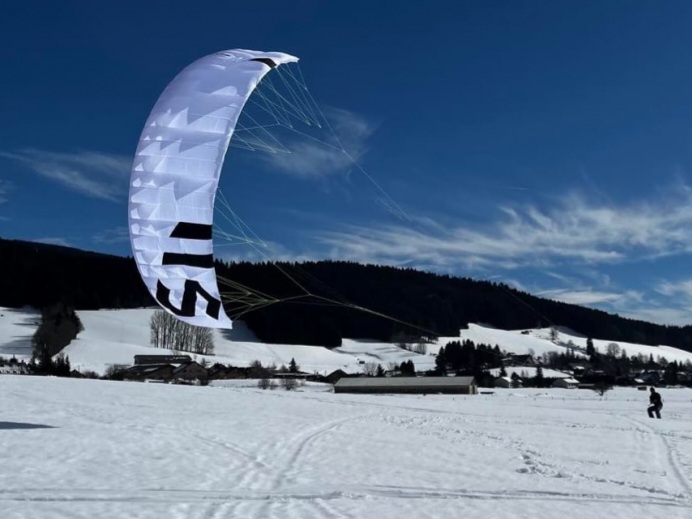 Kite Aeros S2 Touring (3až8m)