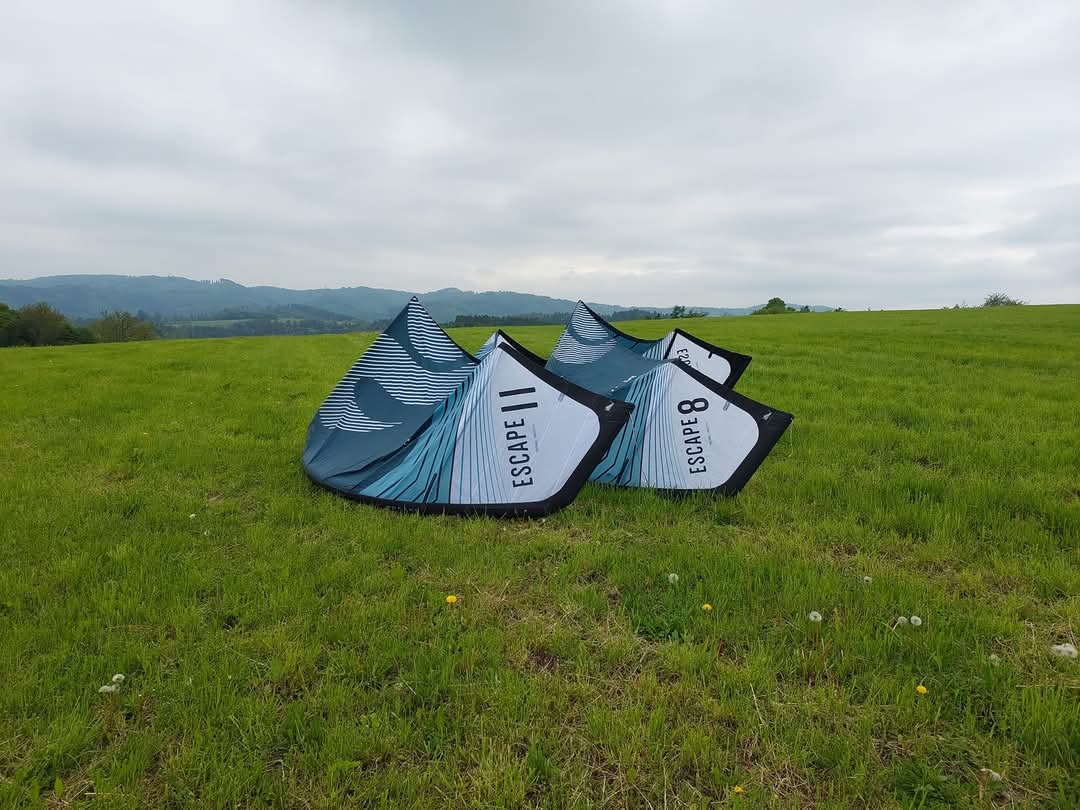 BAZAR - Kite Peter Lynn PLKB Escape V9-II (r.v.2023) (TRIPLE RIPSTOP) (8m) freestyle/freeride